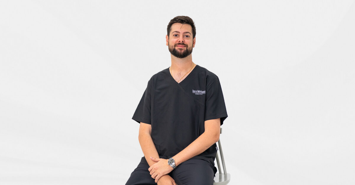 Artículo cirugia mucogingiva periodoncia Dr Sergio - Clinica Dental Henríquez
